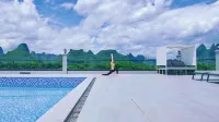 Yangshuo Lijiang Fuhai Riverside Resort Hotels in Welfare Ancient Town Scenic Spot