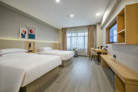 Xiyueli Hotel (Zhongshan Xiaolan Station Seaport City)