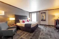 Best Western Plus City Centre/Centre-Ville Các khách sạn gần Gare du Palais