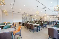 Russia Arc de Triomphe Hotel
