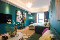 Manlu Ins Design Hotel (Baolong Plaza, Jinsui Avenue, Xinxiang)