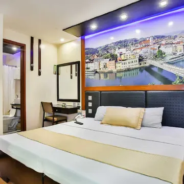 Eurotel North Edsa Hoteles cerca de Sta. Perpetua Parish Church