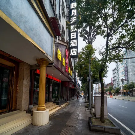 Grand April Day Holiday Hotel