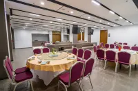 皇城驛酒店（西安鐘樓地鐵站回民街店）