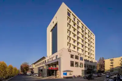 Homeinn Selected Hotel (Jinan Jiefang Road) Hotellit kohteessa 