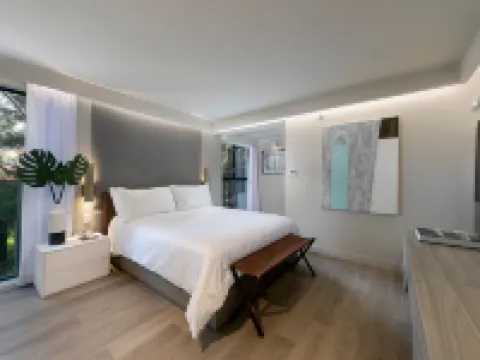 La Jolla Cove Suites Hotels in La Jolla