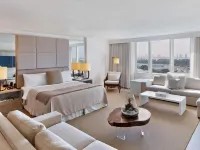 1 Hotel South Beach Hotels near Holocaust Memorial