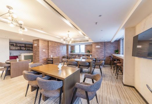 2. 렐 차오 만 호..