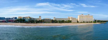 West Gulf Holiday Hotel Отели рядом с достопримечательностью «Chongwu Ancient Town»