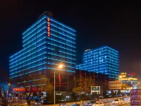รอยัลเร โจงอี้เผิงเอา โฮเทล โรงแรมใกล้สถานีว่านโช่วลู่