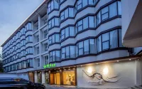 Weiduo Impression Hotel (Dazhonglou Branch, Tunxi Road Campus, Hefei University of Technology) Hotel dekat Baogong Park