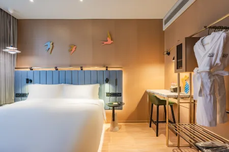 Mr. Wu's Hotel (Xi'an Xiaozhai Keji Road Subway Station) Отели рядом с достопримечательностью «Xi'an Institute Service & Software Science Technology»