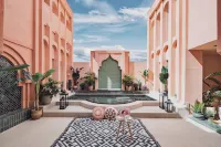 Getaway House Отели в г. Лицзян