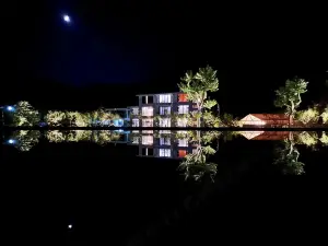 Top 9 Vacation Homes in Longmen