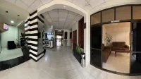 Okapi Hotel