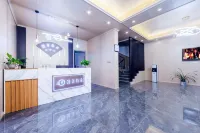 Qingquan Elegant Restaurant (Wawu Mountain Scenic Area) - วิวภูเขา