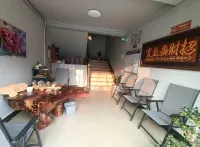 Jinggu Hongyu Hotel
