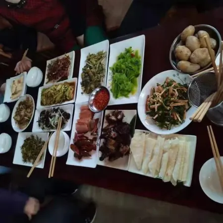 Pingwu Baimalang Residence Отели рядом с достопримечательностью «Baxijia Ancient Village»