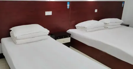 No.23 Tianman Hotel, Neixiang