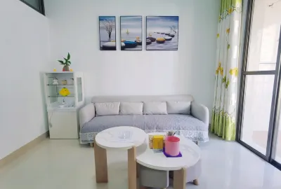 Youxiang Homestay (Fangchenggang Causeway Bay Branch) Hotels near Dongzhong Station