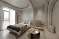 And Homestay (West Avenue Subway Kuanzhaixiangzi Alleys) - Balkon