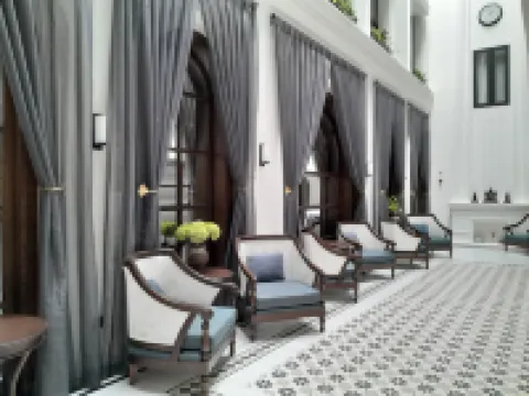 保羅·查博特酒店