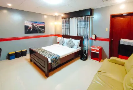 RedDoorz @ Hotel Dian Aparri