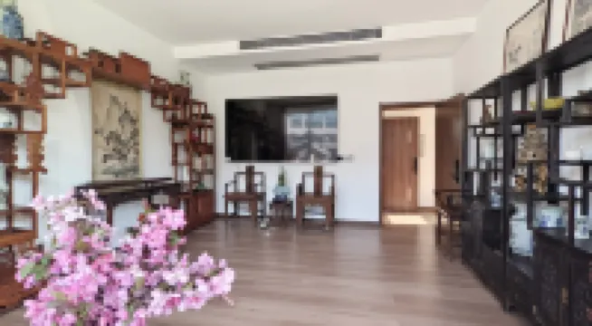 Weilu Yehua Hot Spring Guild Hall