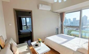 Xingyu Seaview Cinema Hotel Apartment