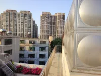 Haikou Zhouren Apartment (Wanda Plaza Convention and Exhibition Center) - Mountain view