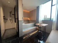 Waterfront Huiting Hot Spring Hotel Hotels in Fengshun