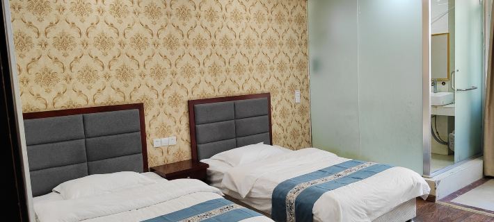 Xinpeng Hotel Hotels in Baiyu