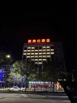 Raffles Hotel Hotels in Ci County