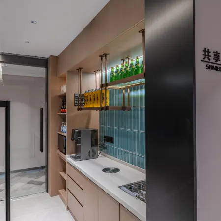 Laika Hotel (Shenzhen Convention & Exhibition Center Gangxia Subway Station) Отели рядом с достопримечательностью «Шеньженьский Музей»