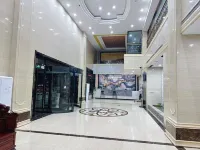 Yinan Heyue Holiday Hotel