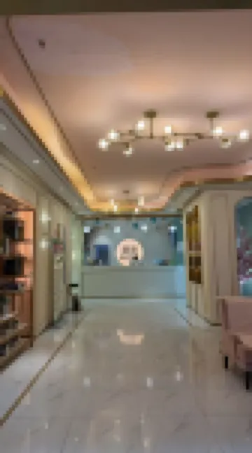 Luban E-sports Hotel (Qionghai City Center Zalang Street Branch)