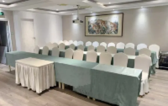 Home Inn UP Huayi Zhilv Hotel (Quzhou Longyou, Damaonan Historical and Cultural Street Store