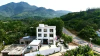 JUNLANGSURF HOMESTAY