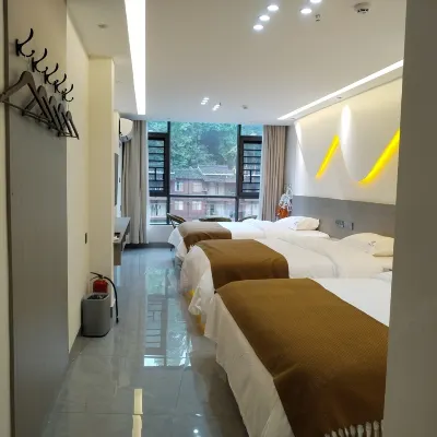 Moonlight Mountain Lodge (Xijiang Qianhu Miao Village North Gate) - 2 ดาว