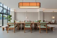 Longyou JingLan Song Hotel