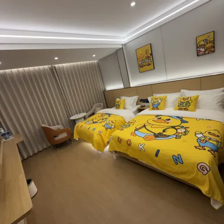 Wudu Borrman Hotel (First People's Hospital) Отели в г. Луннань