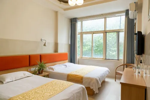 Xinyi Jinling Hotel
