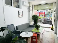 Lanting Hotel (Rizhao Haiqu Park Suning Plaza) - 2-Star