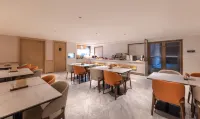 Elong Me Anlai Hotel (Shanghai Lujiazui Area Pudong Avenue Subway Station) - 3-Star