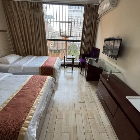 Tongjiang Hongxu Hotel