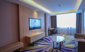 Lavande Hotel (Urumqi Changjiang Road International Trade City store)