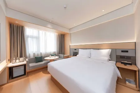 Ji Hotel (Shanghai World Expo Dongming Road Subway Station)