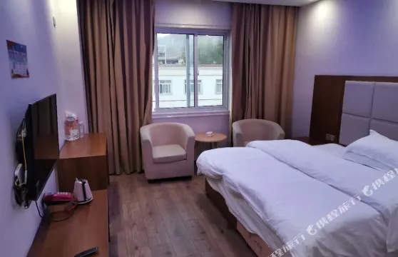 類烏齊海蘭雲天大酒店