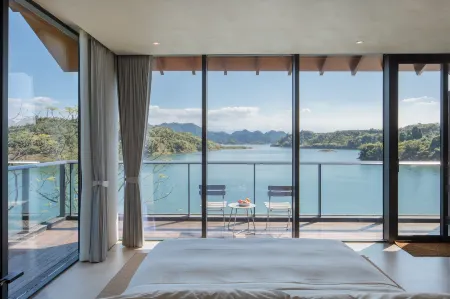 Lost Villa · Thousand-Island Отели рядом с достопримечательностью «Thousand Island Lake»