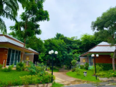 Nopparat Garden Hotel Hotels in Mueang Samut Songkhram